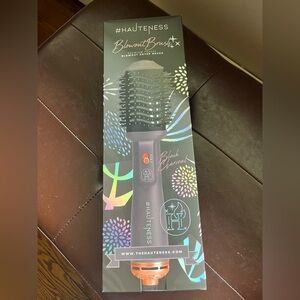 Black Blowout Brush by Hauteness New In Box